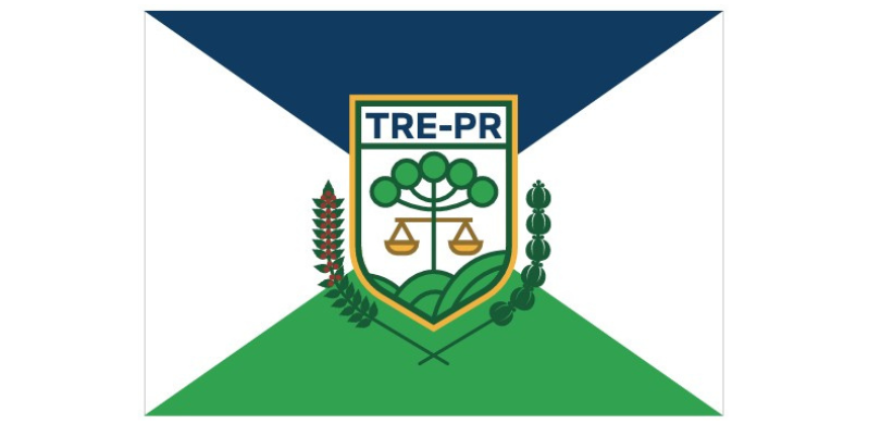 No banner, observa-se a bandeira do TRE-PR. Ela possui quatro triângulos em seu fundo, sendo um ...