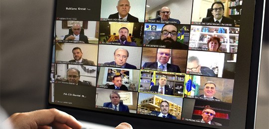 Reprodução de uma tela de videoconferência 