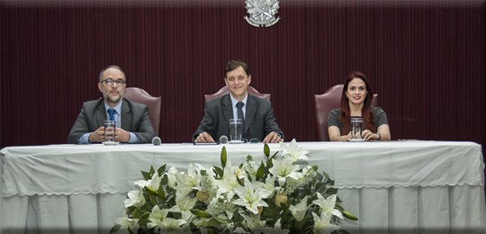 EJE realiza colóquio de direitos políticos, Poder Judiciário Eleitoral e participação política d...