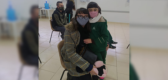 Escola de Itaperuçu (PR) elege representantes mirins 03 Com protocolos de segurança, as famílias prestigiaram a votação