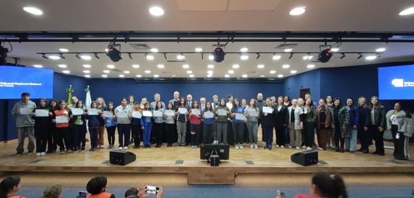 Estudantes de escolas municipais de Curitiba são diplomados no TRE-PR 2
