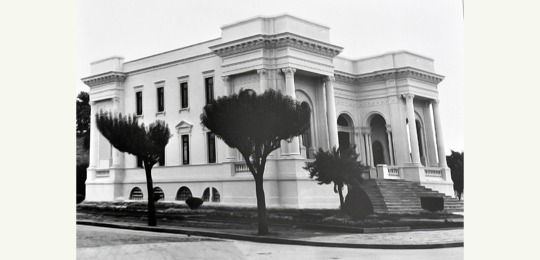 Foto da 2ª sede do TRE-PR - atual prédio da Câmara Municipal