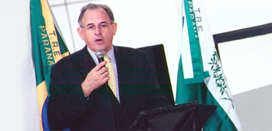 Foto do ministro Nelson Jobim