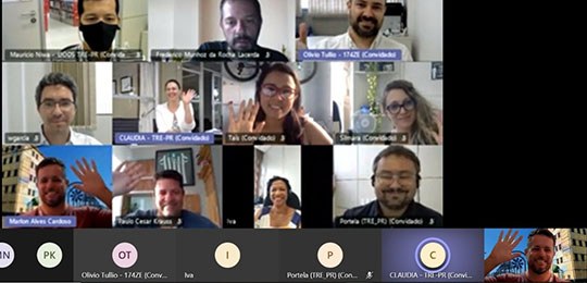 Reprodução de uma sala de videoconferência