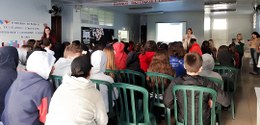 Marmeleiro promove palestra sobre os três poderes para alunos do ensino fundamental
