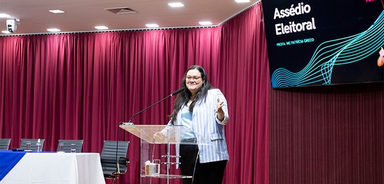 Dr. Valcir Mombach, diretor-geral do TRE-PR