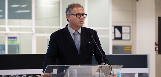 Na foto, o secretário de Orçamento, Finanças e Contabilidade, Helton Sanchez, durante sua aprese...