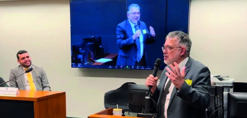 Desembargador Coimbra de Moura apresenta os projetos do TRE-PR em audiência na Câmara dos Deputados