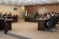 TRE - PR - Comenda do Mérito Eleitoral Paranaense a ex-membros.