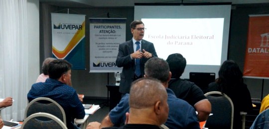 TRE-PR: Dr Carlos Ritizmann - EJE- em congresso da Uvepar Dr Carlos Ritizmann - EJE- em congresso da Uvepar