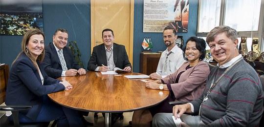 TRE-PR e Copel firmam convênio relativo a projeto de eficiência energética