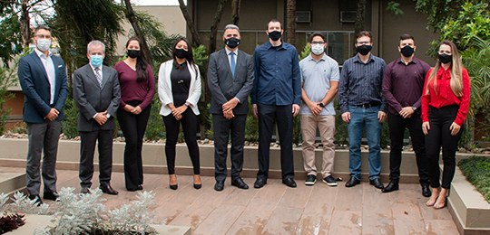 Foto da cerimônia de posse dos novos servidores do TRE-PR