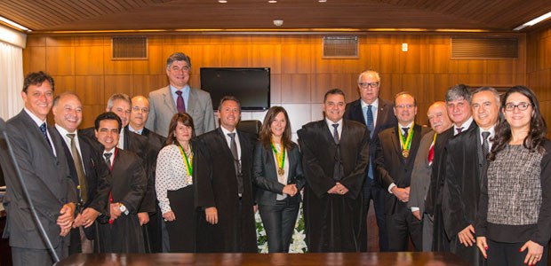 TRE-PR-entrega-comenda-juizes-federais TRE-PR-entrega-comenda-juizes-federais