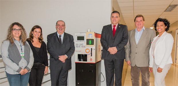 TRE-PR-maquina-cafe-amigos-do-hc