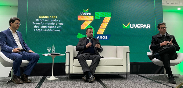 TRE-PR participa da 5ª Marcha dos Legislativos Municipais Paranaenses 2