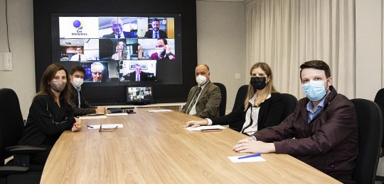 TRE-PR participa de audiência pública sobre Cadastro Eleitoral Na foto, a secretária da Corregedoria, Mônica Miranda; Guilherme Carvalhal; desembargador Vitor ...