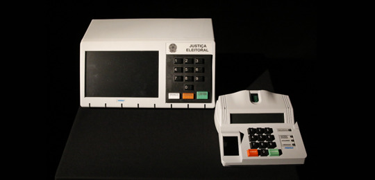 Urna eletrônica Foto da urna eletrônica