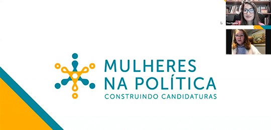 ustiça Eleitoral do Paraná inicia 2ª edição do curso “Mulheres na Política Banner de fundo branco com faixas amarelas e azuis na diagonal no canto superior direito e no ca...