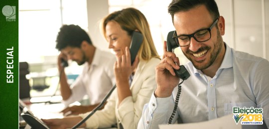 Atendimento telefônico tira dúvidas de eleitores